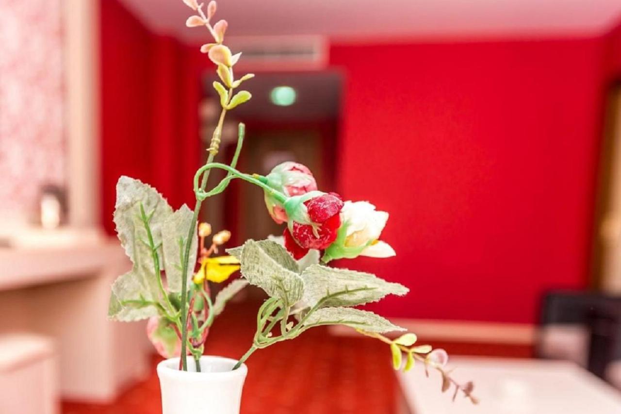 Demir Yol Plaza Hotel Bakoe Buitenkant foto